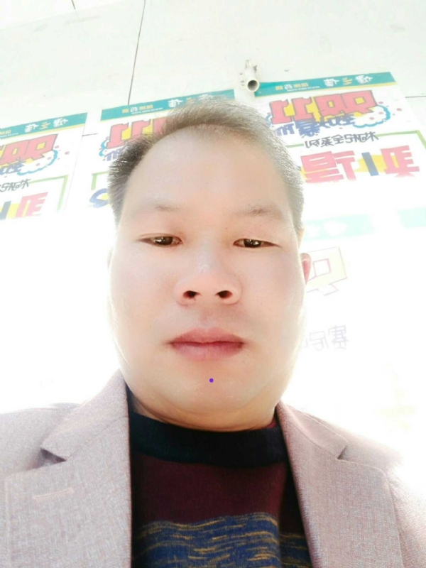 左手牵右手的第一张照片--云南蓝颜知己交友网