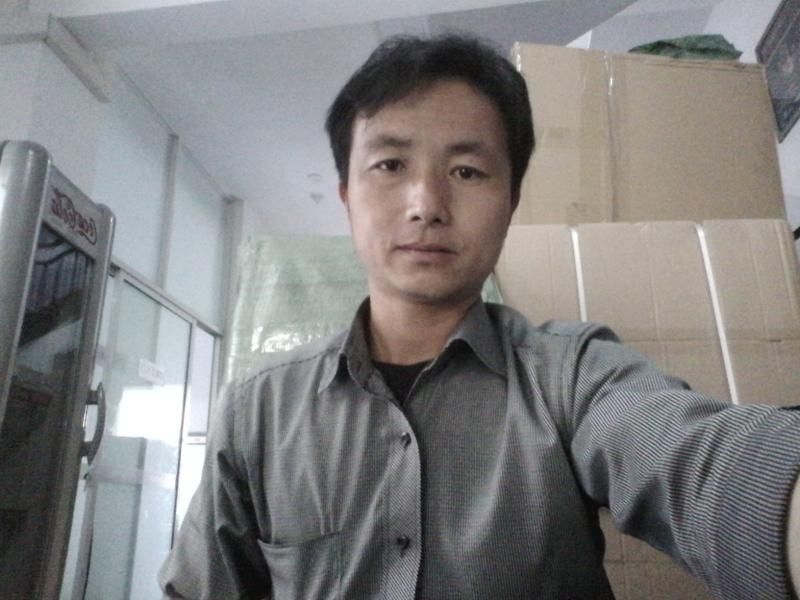 现在与你的第一张照片--云南蓝颜知己交友网