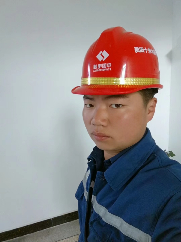 小公牛的第一张照片--云南蓝颜知己交友网