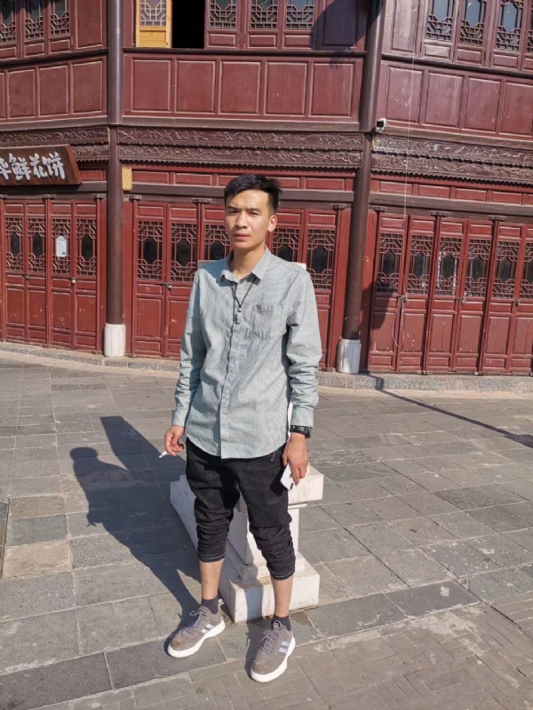 刘方的第一张照片--云南蓝颜知己交友网