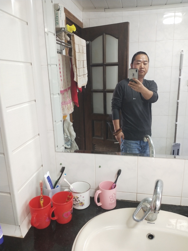 半世人间的第二张照片--云南蓝颜知己交友网