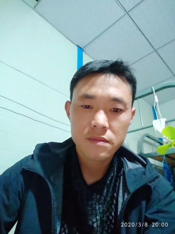 悟的第一张照片--云南蓝颜知己交友网