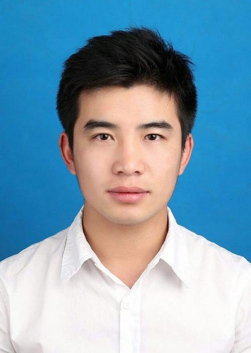 独自等待的第一张照片--云南蓝颜知己交友网